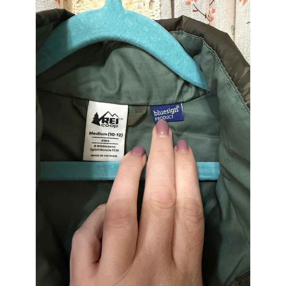 REI Co-op Kids Down Puffer Jacket Green Camo Print Full Zip Medium 10-12